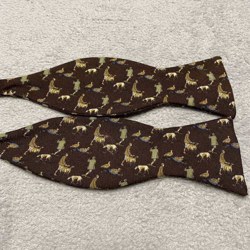 Vintage Paul Stuart Bowtie Wool Hunting Dog Print Handmade Spain - Picture 8 of 8